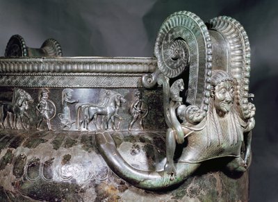 Detail des Gorgonengriffs von einem Krater, aus dem Grab einer Prinzessin von Vix von Iron Age